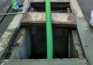 盘龙区清理化粪池